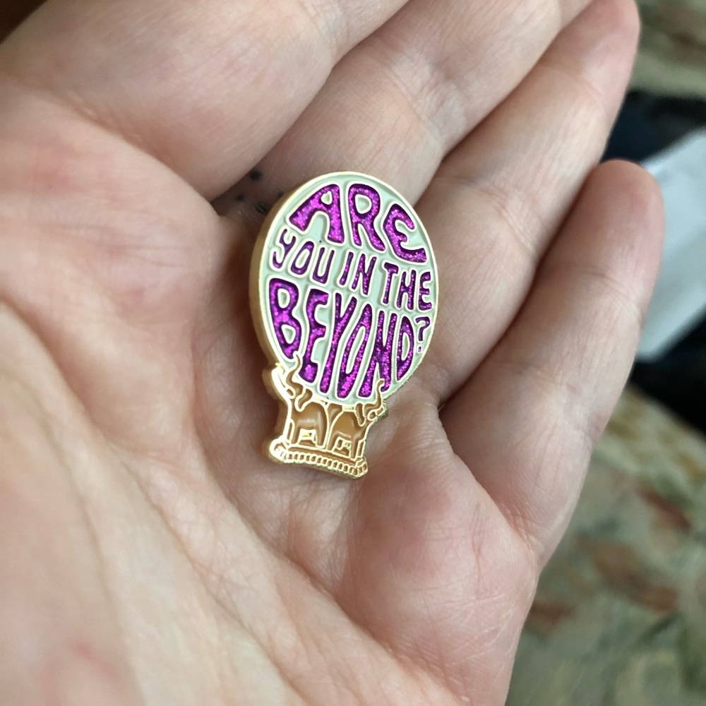 Are You in The Beyond? Crystal Ball Pin Brooch - Picture 3 of 4